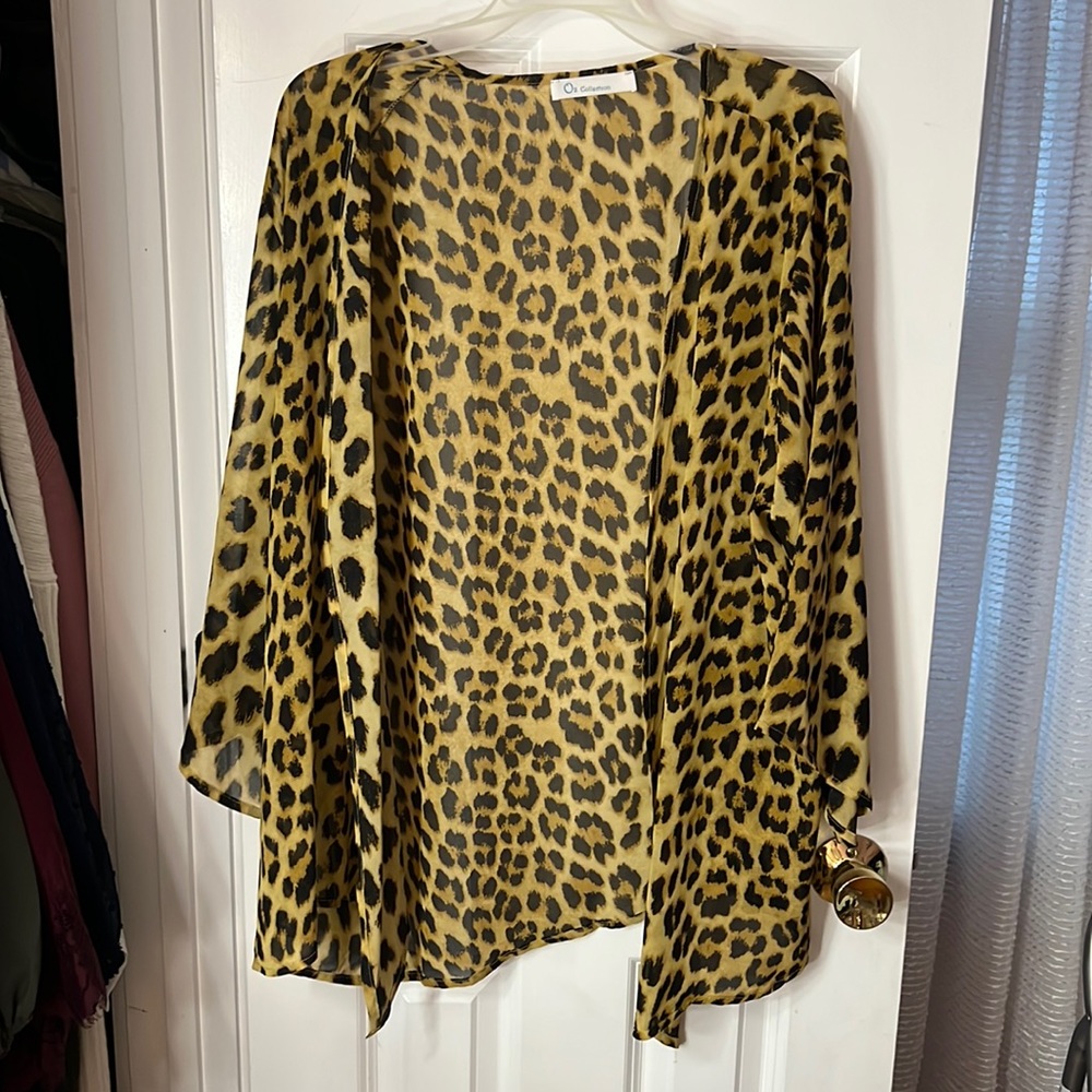 Cheetah kimono